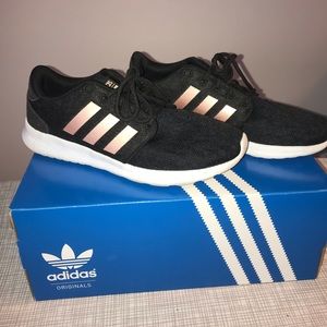 ADIDAS | CloudFoam | Tennis Shoes